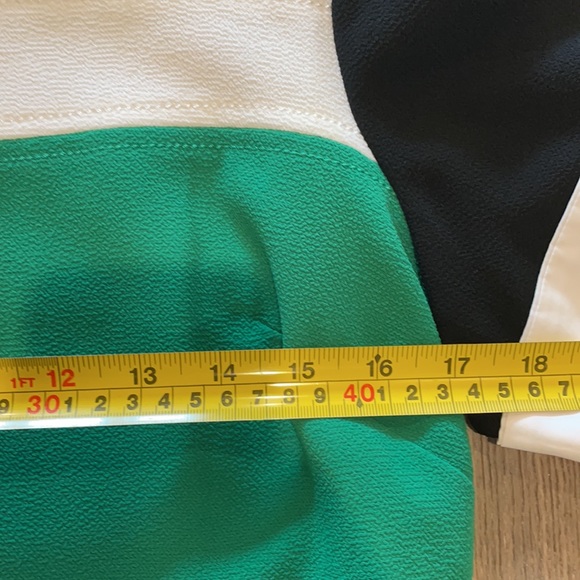 Like new Karl Lagerfeld mini dress - Picture 10 of 10